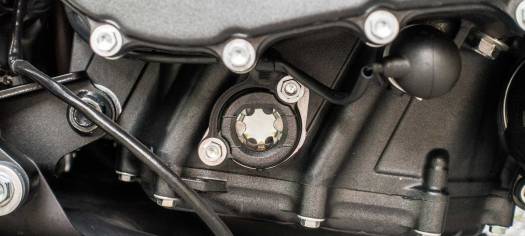 CB1000R - Oelstand kontrollieren